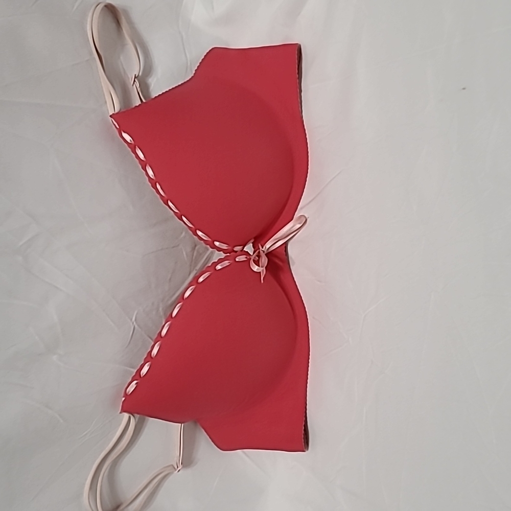 Victoria's Secret Secret Embrace push up 34b